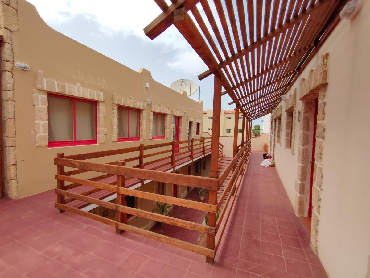 Estoril Hotel - Apartments Сал Рей Екстериор снимка